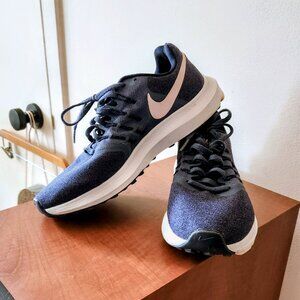 NIKE RUN SWIFT sz 8 WOMEN'S RUNNING Navy Pink White Sneakers Shoes